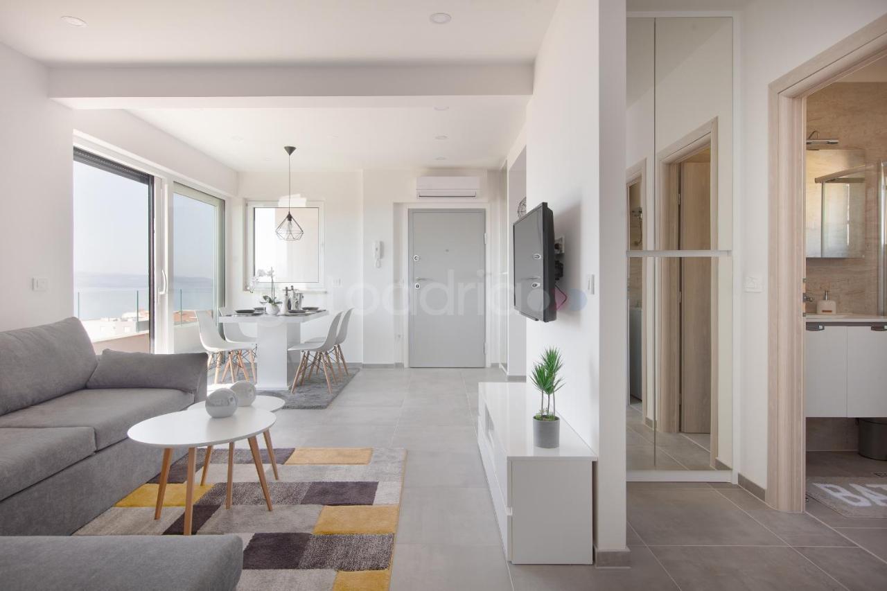 Luxury Apartment Sofia -Free Beach Parking Макарска Экстерьер фото