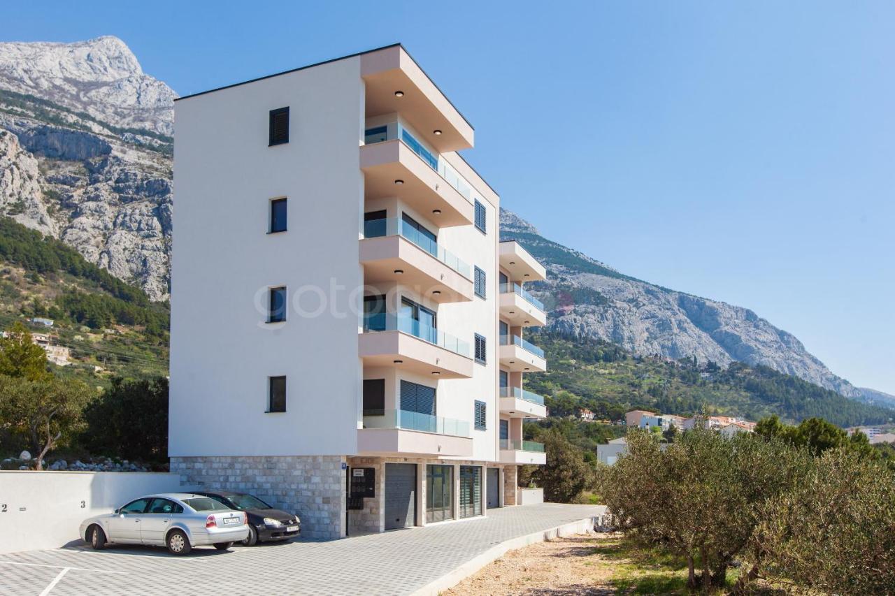 Luxury Apartment Sofia -Free Beach Parking Макарска Экстерьер фото