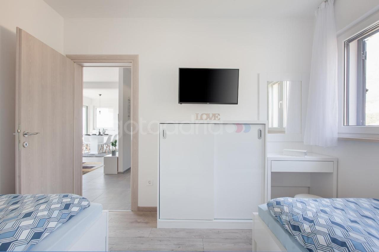 Luxury Apartment Sofia -Free Beach Parking Макарска Экстерьер фото