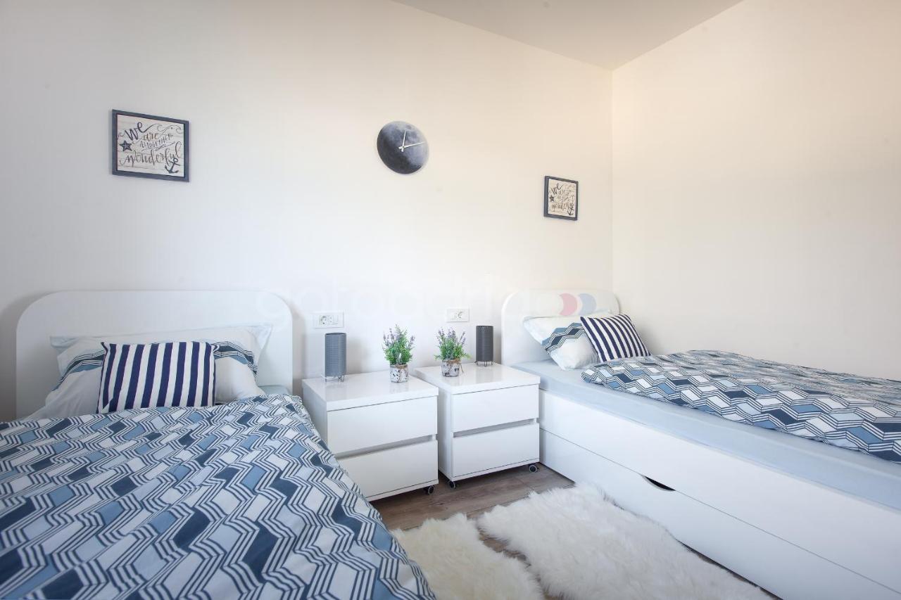 Luxury Apartment Sofia -Free Beach Parking Макарска Экстерьер фото
