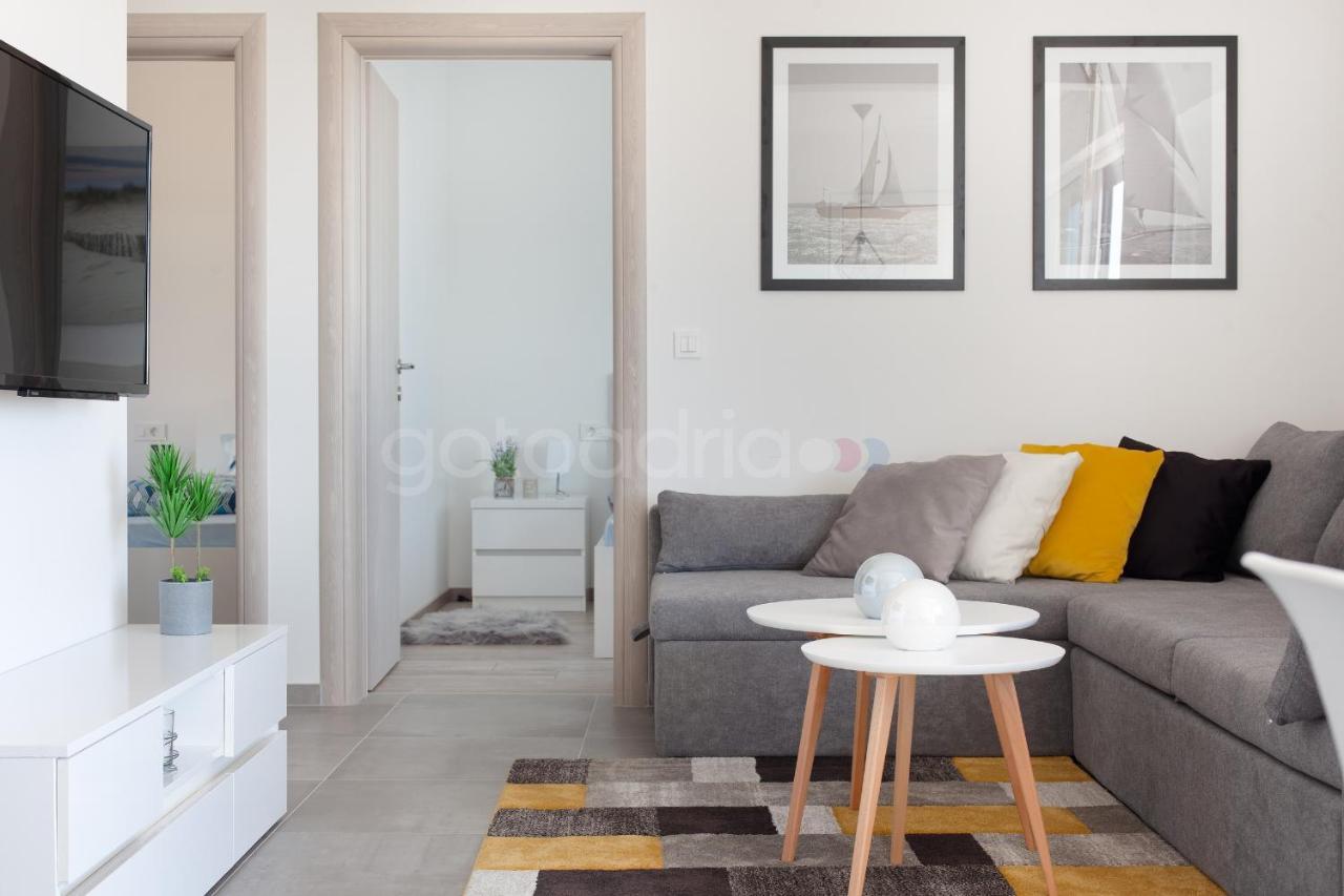 Luxury Apartment Sofia -Free Beach Parking Макарска Экстерьер фото