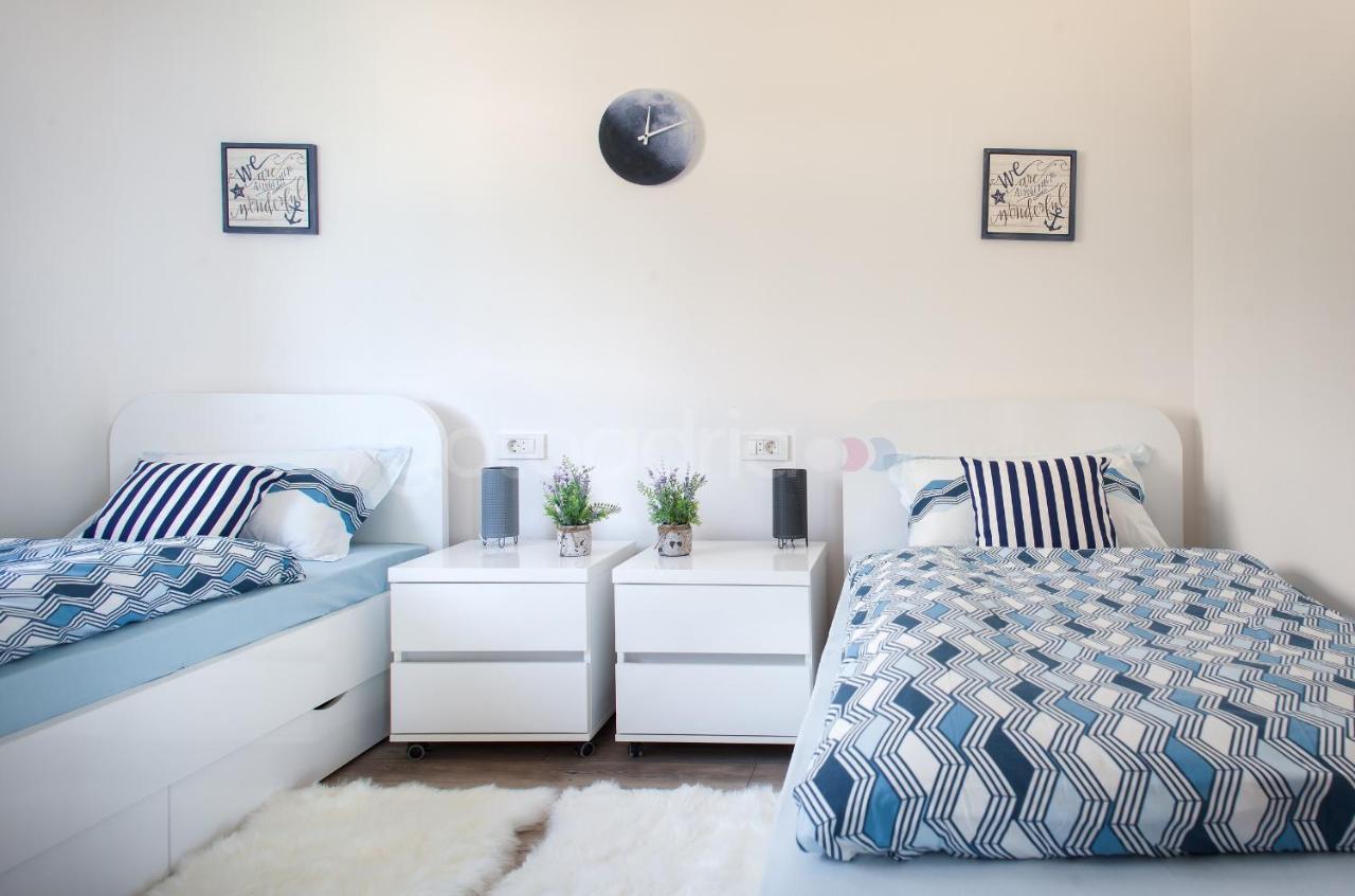 Luxury Apartment Sofia -Free Beach Parking Макарска Экстерьер фото