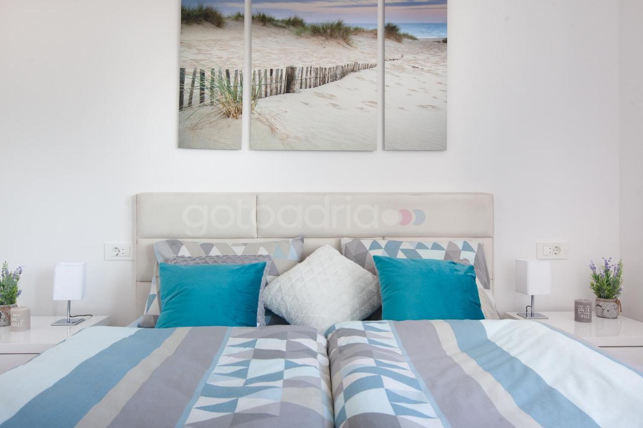 Luxury Apartment Sofia -Free Beach Parking Макарска Экстерьер фото